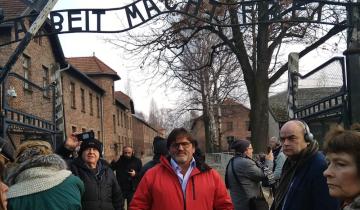 Marcel Slamovitz representando a FeNaPES, en el 75º Conmemoración del Holocausto